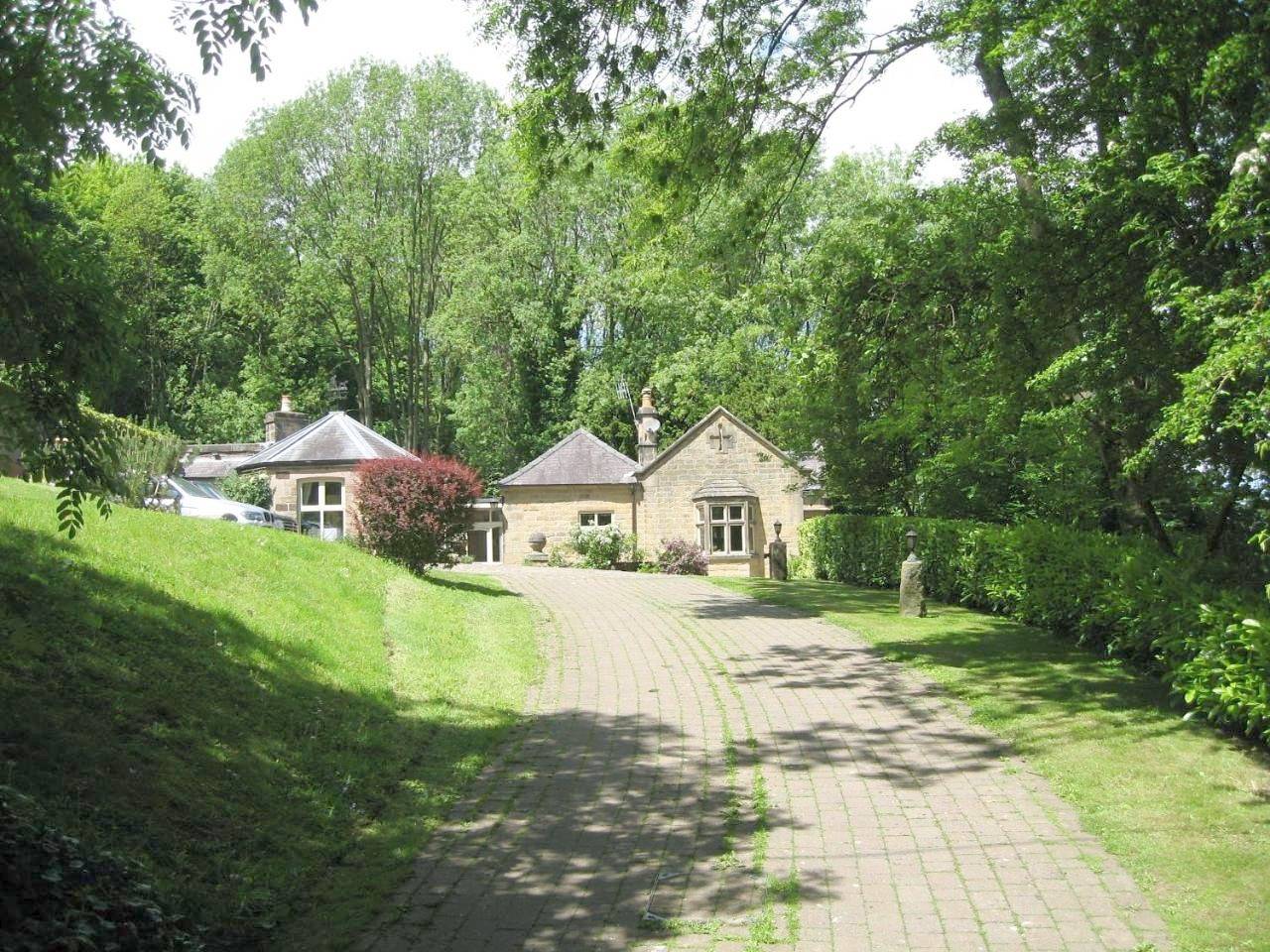 Deluxe Double Room with Shower in Bakewell, Derbyshire