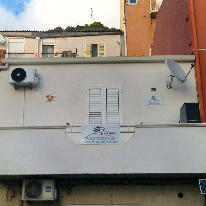 Appartement de vacances pour 5 personnes, avec balcon ainsi que vue et piscine