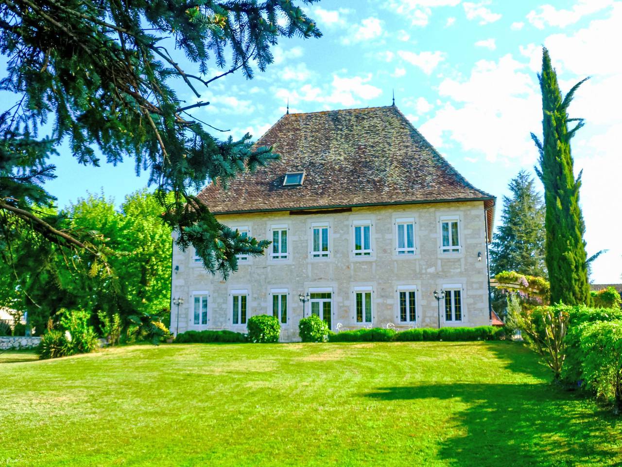 Villa "Domaine du Manoir" in Les Avenières, Région de La Tour-du-Pin