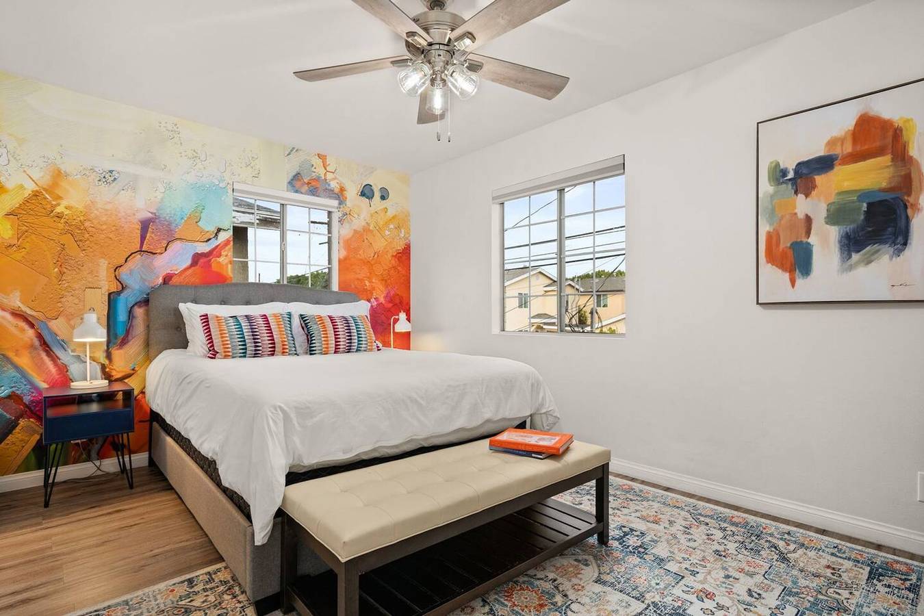 The Avalon - Modern, Colorful, w/ Private Parking in Los Angeles, Los Angeles County