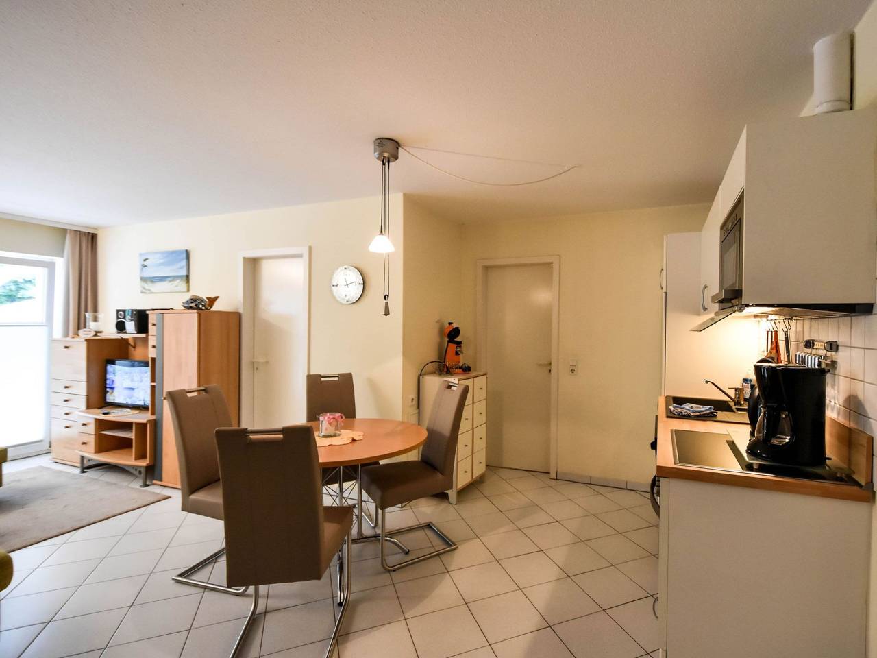Entire apartment, Seeschloss Binz Apartment 9, 2 Minuten zum Strand in Ostseebad Binz, Binz