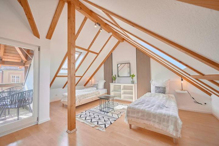 Ferienwohnung für 6 Personen, mit Balkon und Terrasse sowie Ausblick in Residenzschloss Ludwigsburg