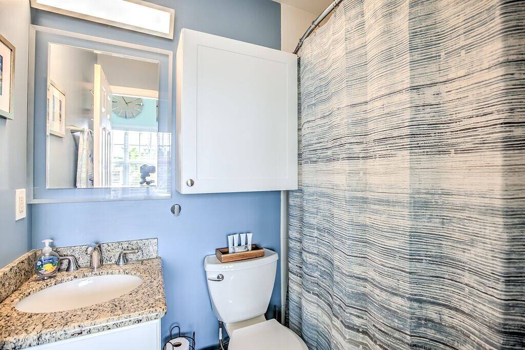 Waterfront Island Escape with Private Plunge Pool in Duck Key, Monroe County