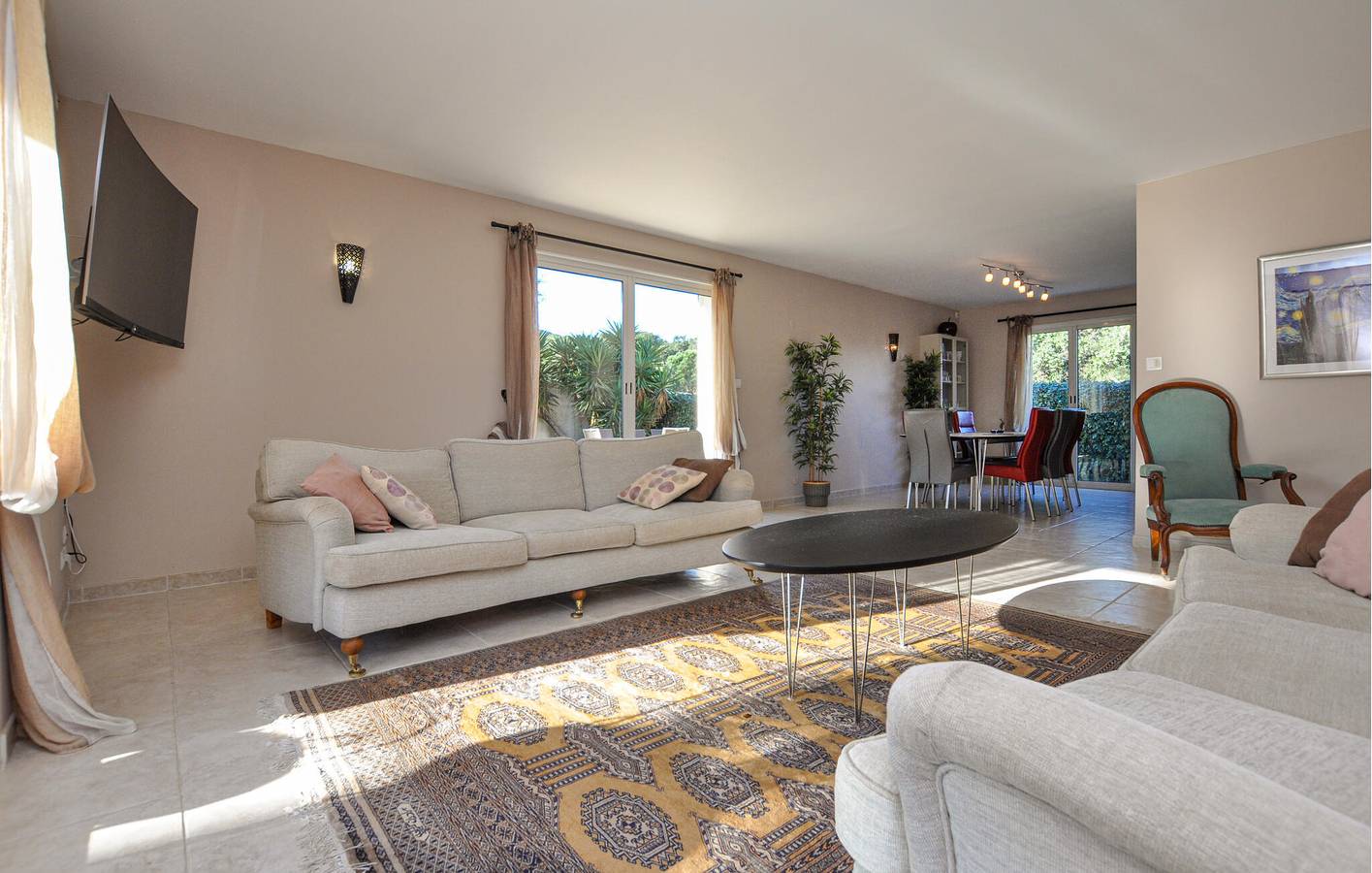 Appartement moderne avec piscine, terrasse et parking, à 1,5 km de la plage de la ville in Sainte-Maxime, Côte méditerranéenne (France)