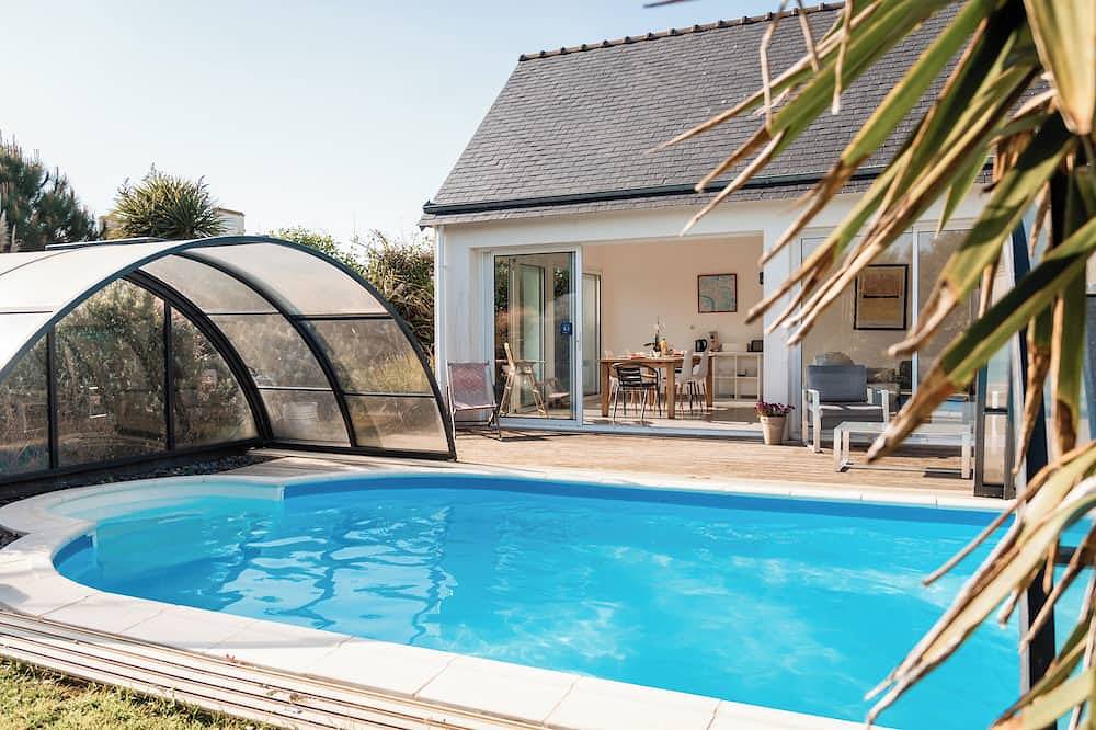 Tipoz'Immo • Belle Bretagne • heated swimming pool• linen included• pets welcome in Plovan, Côte de Cornouaille