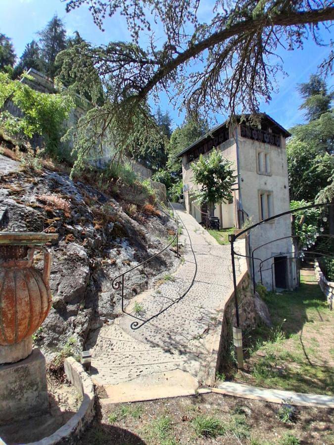 Gîte du vigneron à La Terrasse piscine local vélos in Tournon-sur-Rhône, Région de Tournon-sur-Rhône