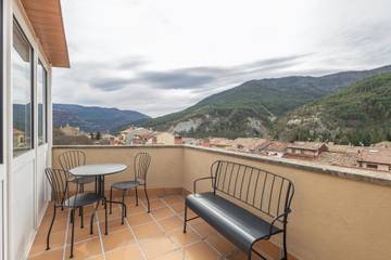 Apartahotel para 5 Personas en Bagá, Pirineos, Foto 1