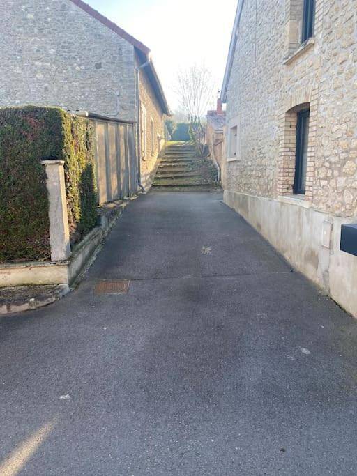 Location de vacances pour 5 personnes, avec terrasse et jardin dans Courcelles-Sapicourt - 3