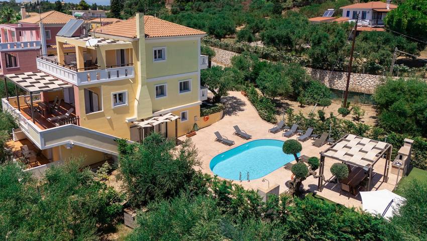 Διαμερίσματα διακοπών για 10 άτομα, με Μπαλκόνι και Κήπο στη Μπόχαλη