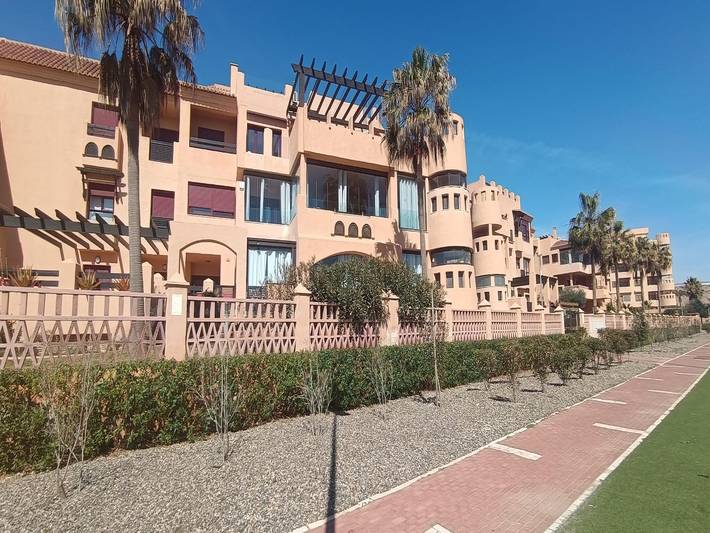 Entire apartment, Apartment in Almerimar with Pool & Beach Access in Almerimar, El Ejido