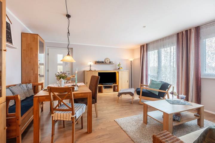 Ferienwohnung für 5 Personen, mit Garten in Görwihl