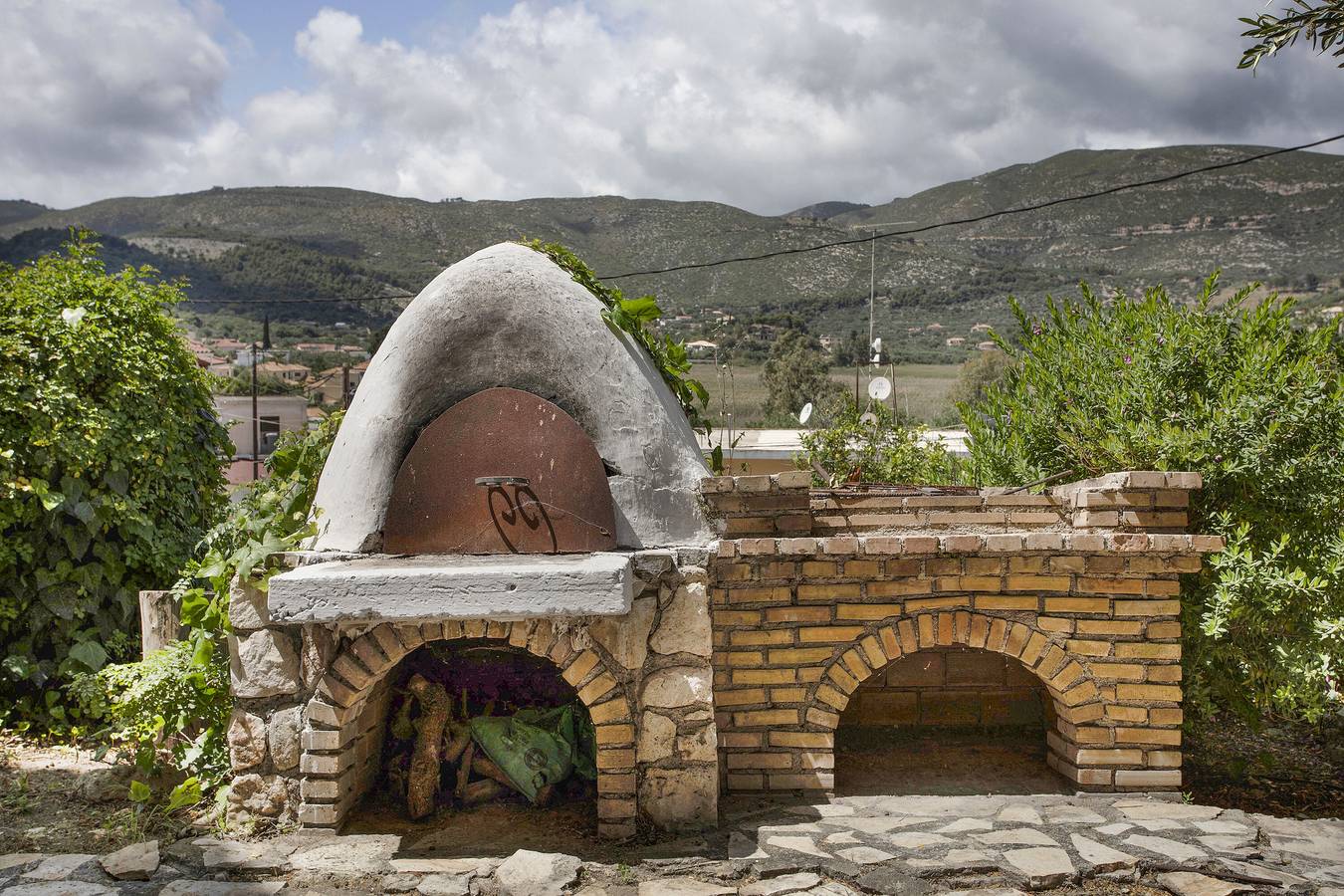 Entire studio, Studio Apartment 'Castellos Bellos  3' with Shared Garden, Wi-Fi and Air Conditioning in Keri, Laganas