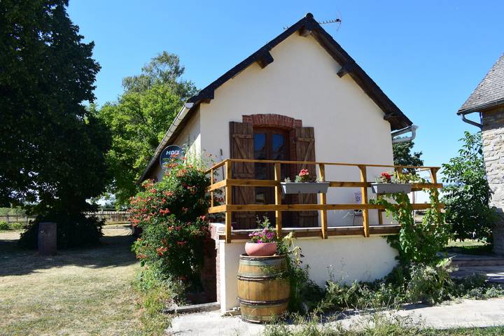 Gîte pour 5 personnes, avec piscine, adapté aux familles