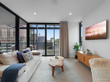 Vacation Rental for 4 Guests in Burleigh Heads, Queensland, Picture 1