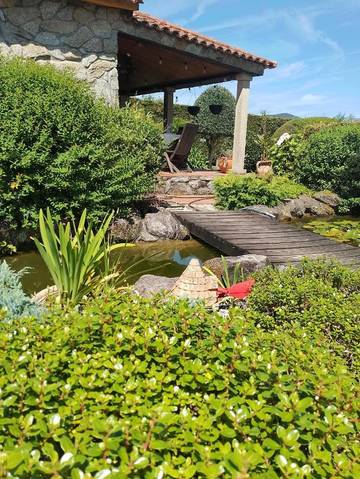 Casa de vacaciones para 4 personas, con terraza además de vistas y piscina en Provincia de Pontevedra