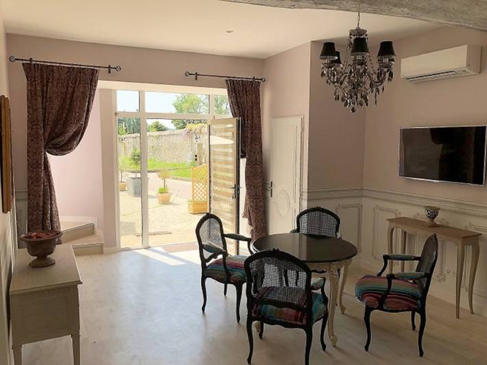 Location de vacances pour 4 personnes, avec terrasse ainsi que jardin et vue à Azay-le-Rideau - 3