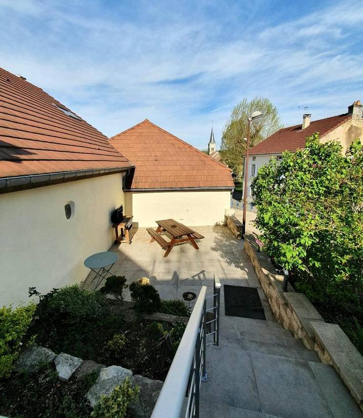 Gîte pour 2 personnes, avec jardin et vue dans Circuit Dijon-Prenois - 3