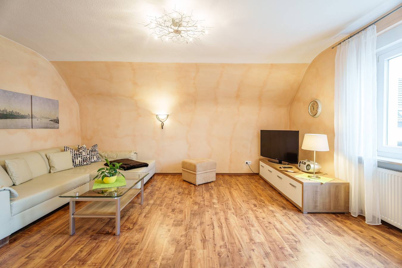 Ganze Wohnung, Ferienwohnung 'Hornisgrindeblick' mit Bergblick und Wlan in Sasbach, Mittlerer Schwarzwald