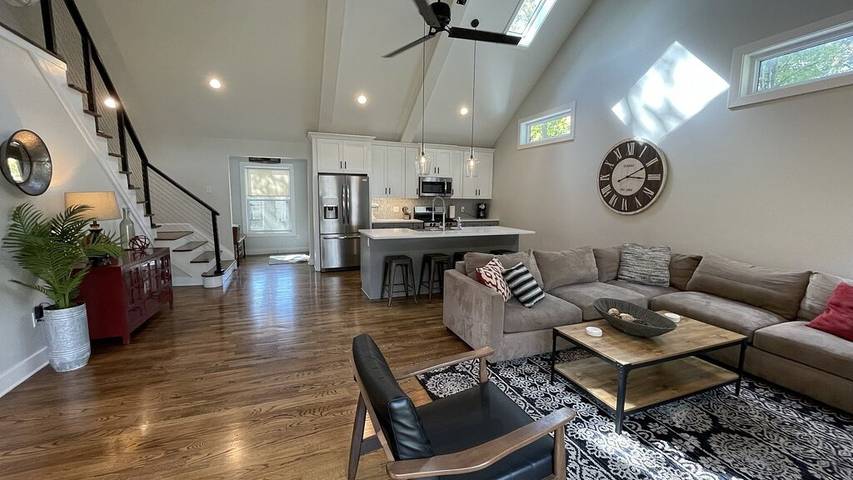 Vacation rental for 11 people, with yard in Union Pier