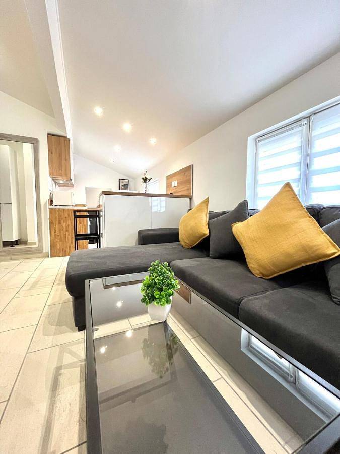 Appartement entier, Two-Bedroom Apartment in Pierre-Bénite, Lyon et ses environs