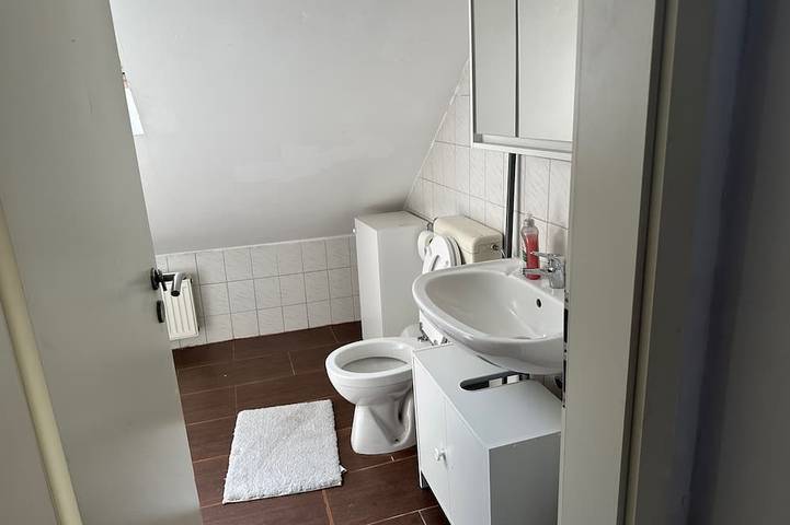 Ganze Wohnung, Schöne Dg Wohnung in Mg Zentrum in Mönchengladbach, Niederrhein