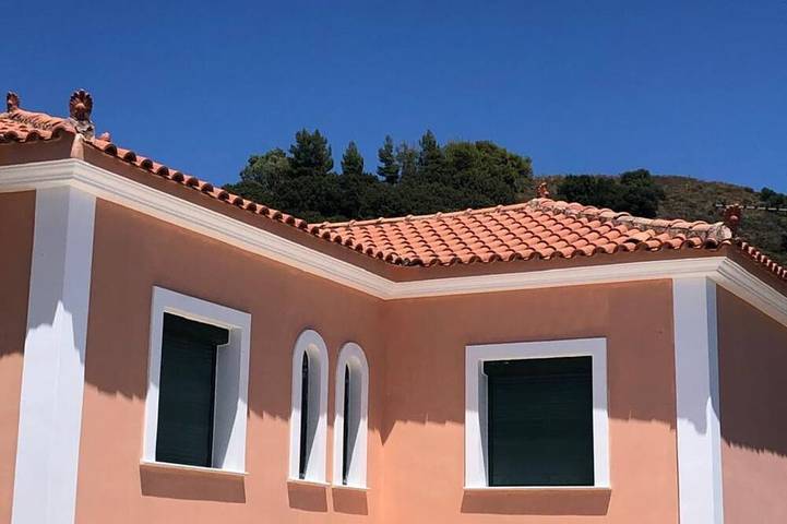 Villa for 4 people, with balcony and garden in Kalamaki