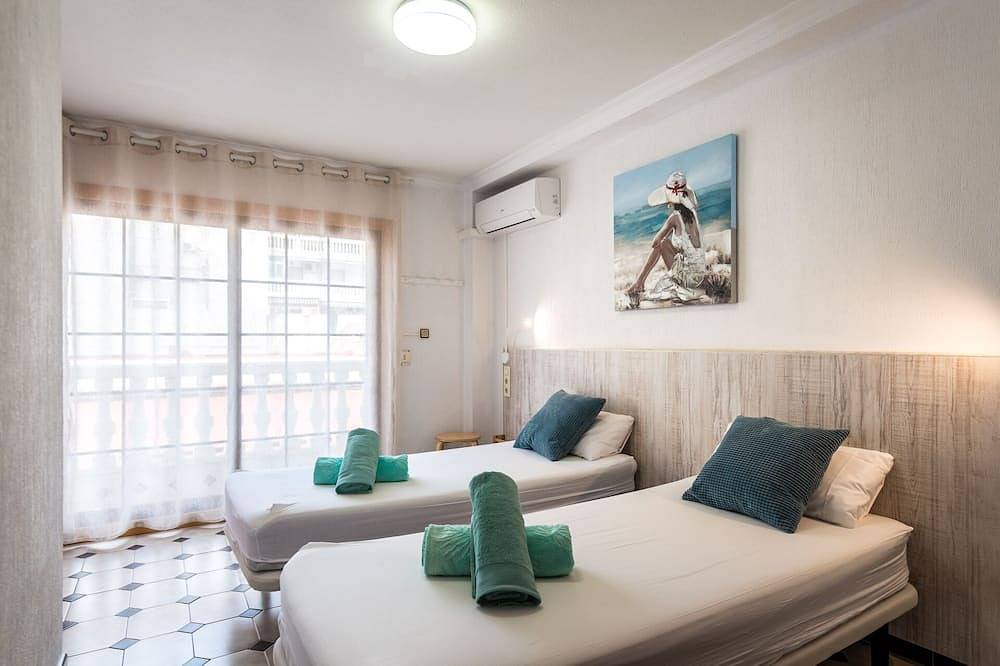 Entire apartment, Beautiful apartment in front of the beach in Playa Carrer La Mar, el Campello