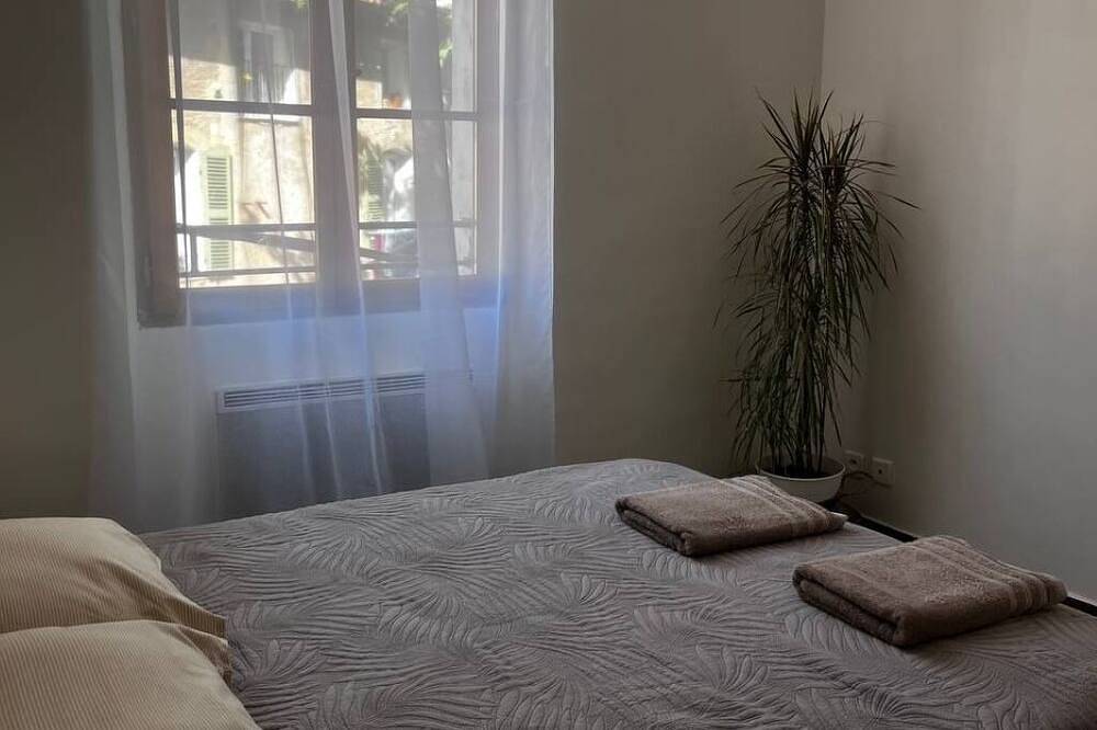 Appartement entier, Appartement T3 de Charme au Cœur de Provence in Salernes, Région de Draguignan