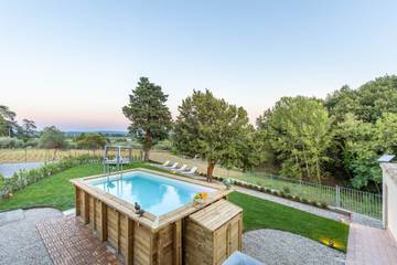 Villa With Pool for 6 People in Lucca, Colline Lucchesi, Photo 3