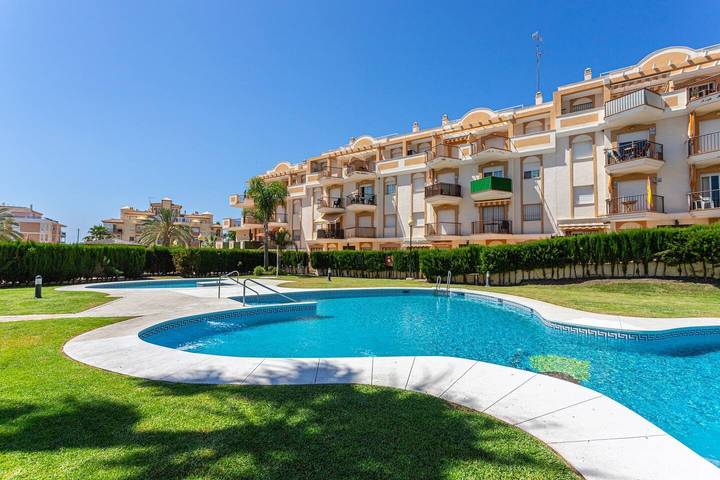 Ferienwohnung für 4 Personen, mit Terrasse und Pool in Torrox - 2