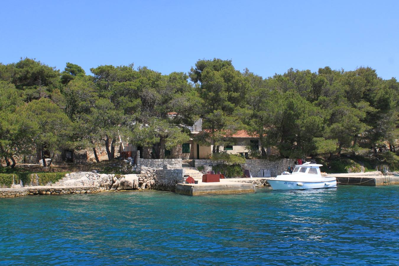 Cijeli apartman, Trosobni apartman uz plažu Lavdara, Dugi otok -a in Lavdara (Zadar), Sali