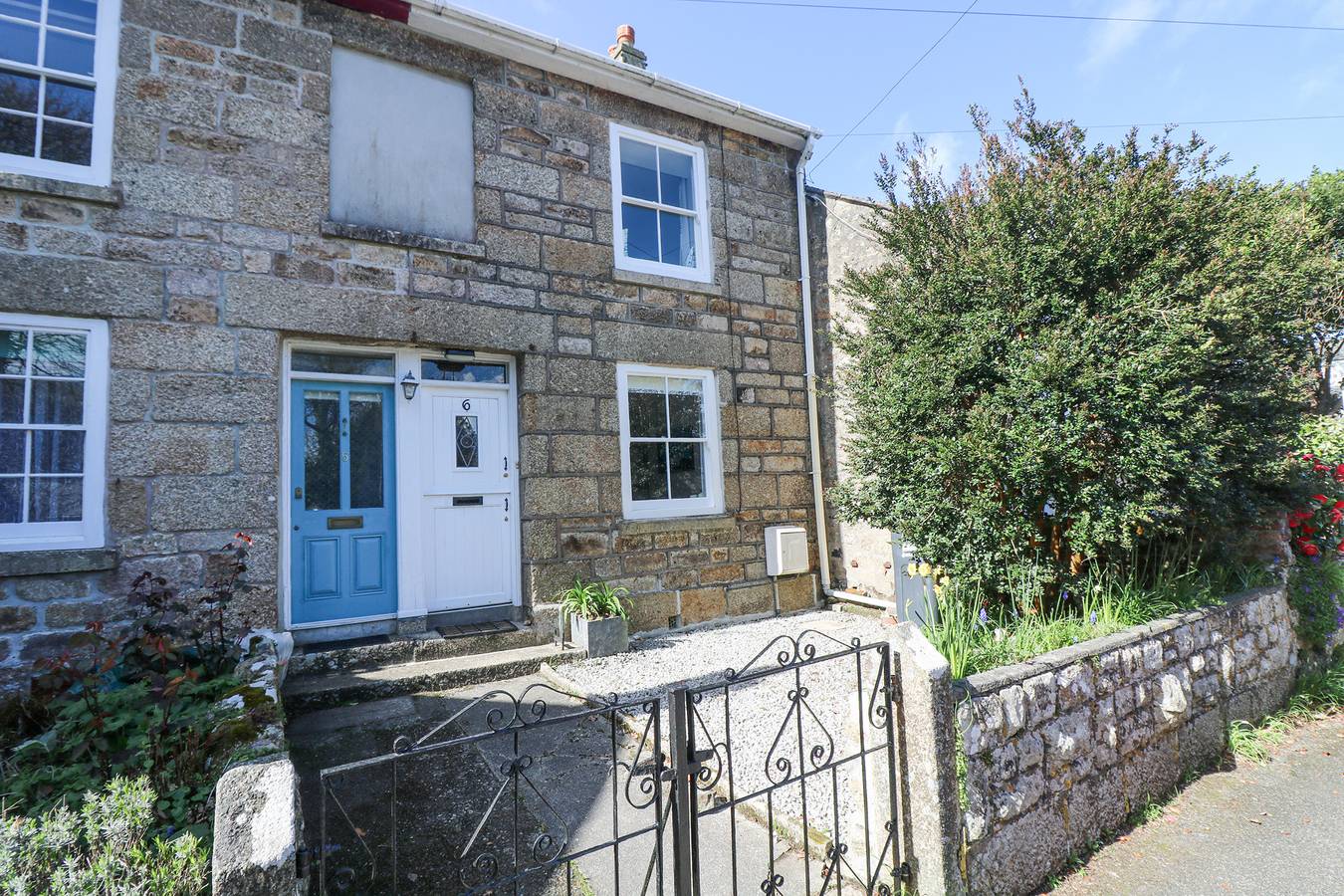 6 Bellair Road in Cornwall
