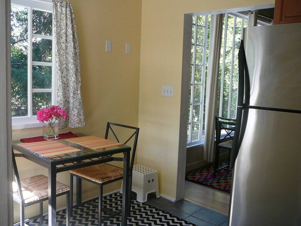 Ganze Wohnung, Schöne, stilvoll eingerichtete Orinda Duplex. In der Nähe von San Francisco / Berkeley / Oakland in Orinda, Contra Costa County