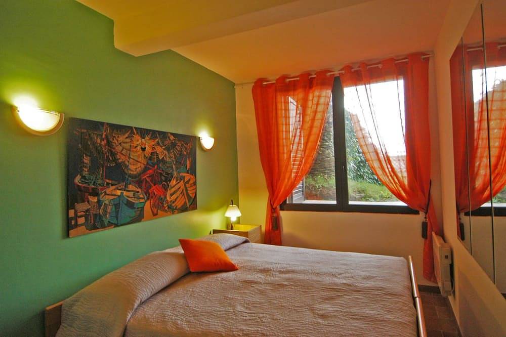 Maison mitoyenne avec 3 chambres et jardin privé à 100m. de la mer in Porticcio, Grosseto-Prugna