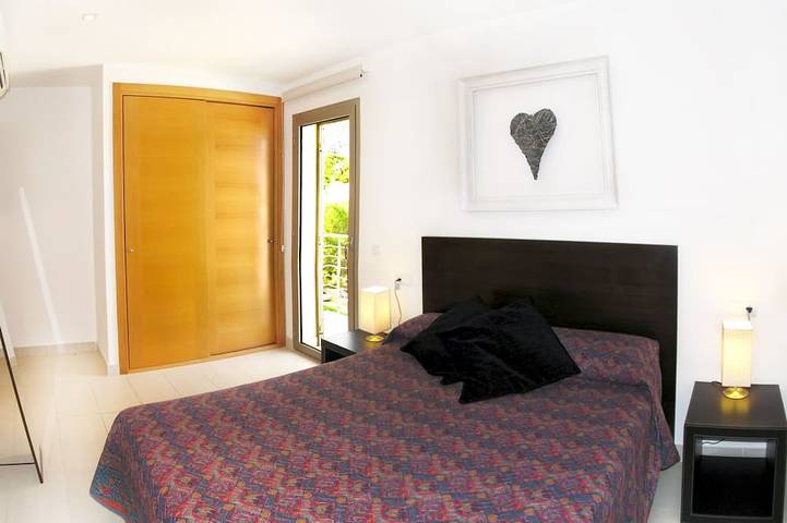 Ferienwohnung für 4 Personen, mit Balkon in Cala Sant Vicenc - 3