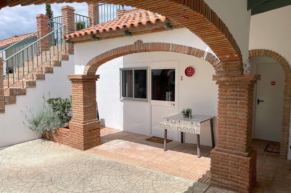 La Casa de Familia Biedt u dit 1 Kamer Appartement met Prachtig Uitzicht in Alhaurín el Grande, Málaga Province