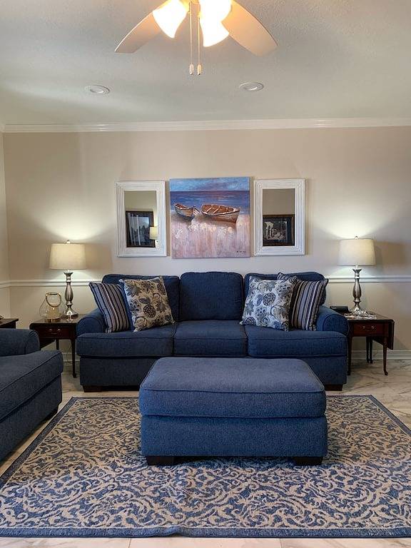 Vacation rental for 5 people, with balcony and pool as well as hot tub in Perdido Key