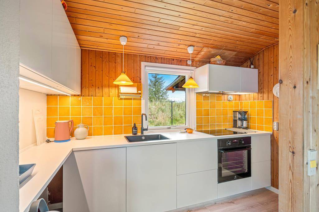 Gemütliches Ferienhaus mit Kaminofen in Klegod in Ringkøbing, Holmsland Klit