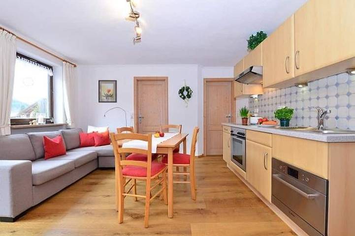 Ferienwohnung für 2 Personen, mit Balkon und Garten in Unterjoch