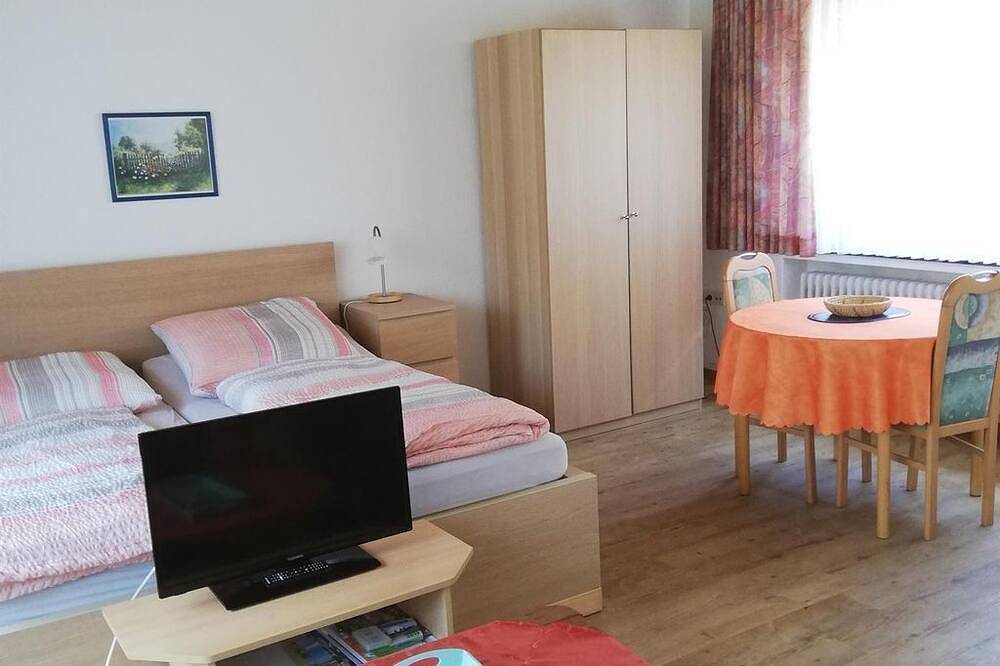 Ganze Wohnung, Appartement Stamers Hop, Dusche, Wc - Ferienwohnungen Meeres-Brise - Brunnenweg in Zwischenahner Meer, Bad Zwischenahn