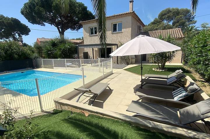 Villa pour 8 personnes, avec terrasse et jardin à Sainte-Maxime