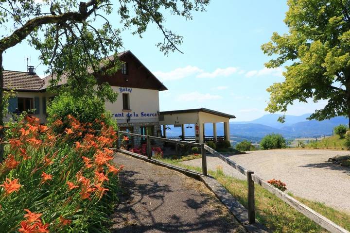 Hôtel pour 2 personnes, avec jardin et vue à Saint-Jean-de-Chevelu