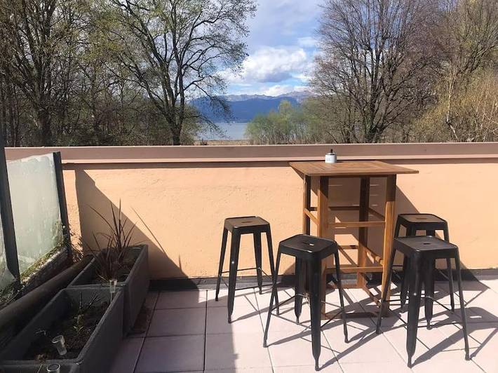 Gîte pour 3 personnes, avec piscine et vue ainsi que vue sur le lac et terrasse dans Ispra - 3