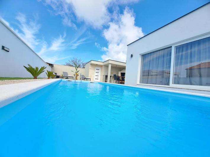 Villa pour 6 personnes, avec piscine et jardin à Drage (Pakoštane) - 2