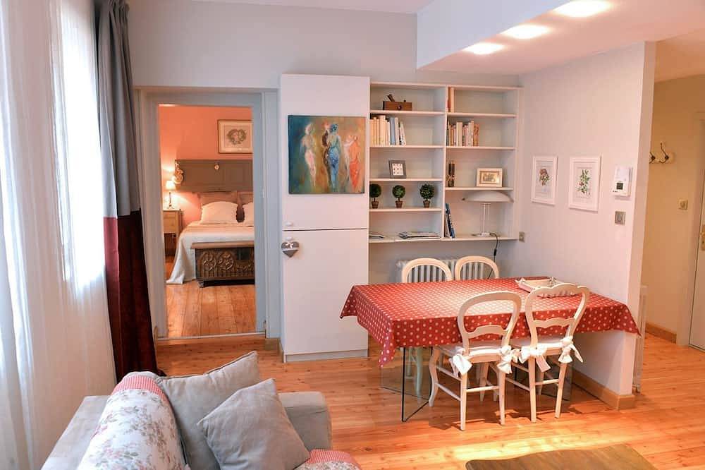 Appartement entier, Appartement récent, totalement équipé, dans Maison de caractère , Centre Ville in Colmar, Région de Colmar