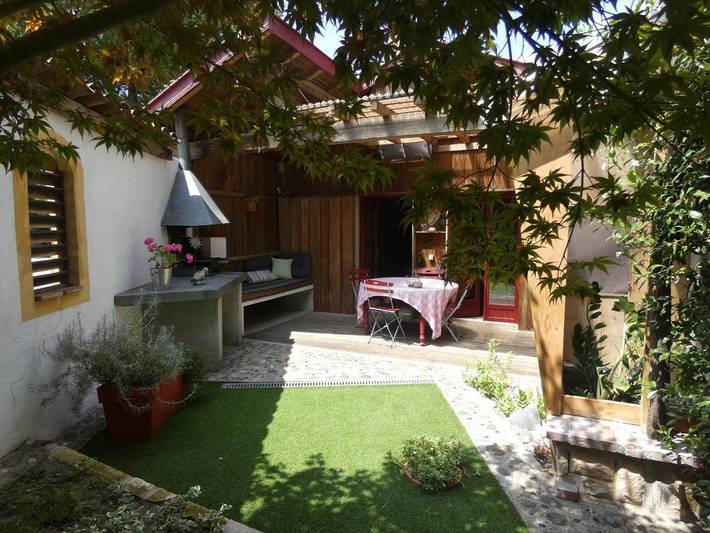 Gîte pour 2 personnes, avec Terrasse ainsi que Jardin et Vue