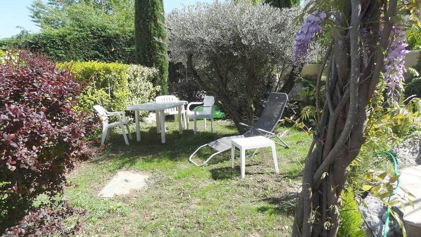Gîte pour 4 personnes, avec vue et jardin à Manosque - 3