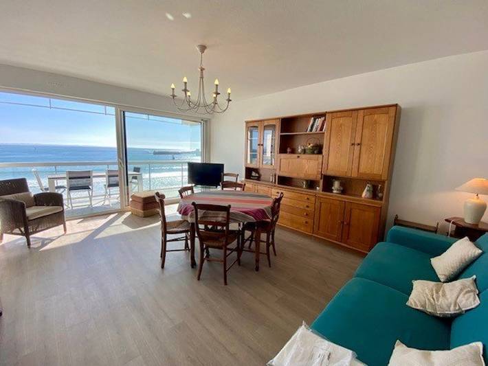 Ganze Wohnung, Quiberon - Großes 2Zi App - Südbalkon - 70m² - Strand & Zentrum - Parkplatz & Wifi in Quiberon, Côte des Mégalithes