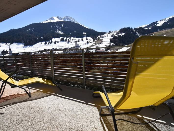 Ganze Ferienwohnung, Sandeilas 10 - 3.5 Zimmerwohnung - 5 Betten in Surses, Albula
