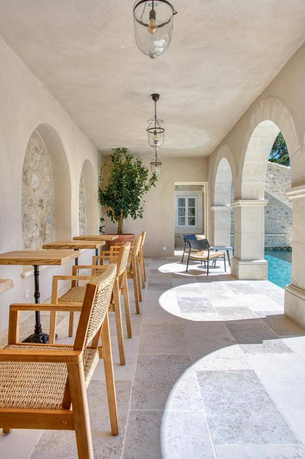 Gîte pour 2 personnes, avec terrasse et vue ainsi que jardin et piscine à Le Barroux - 3